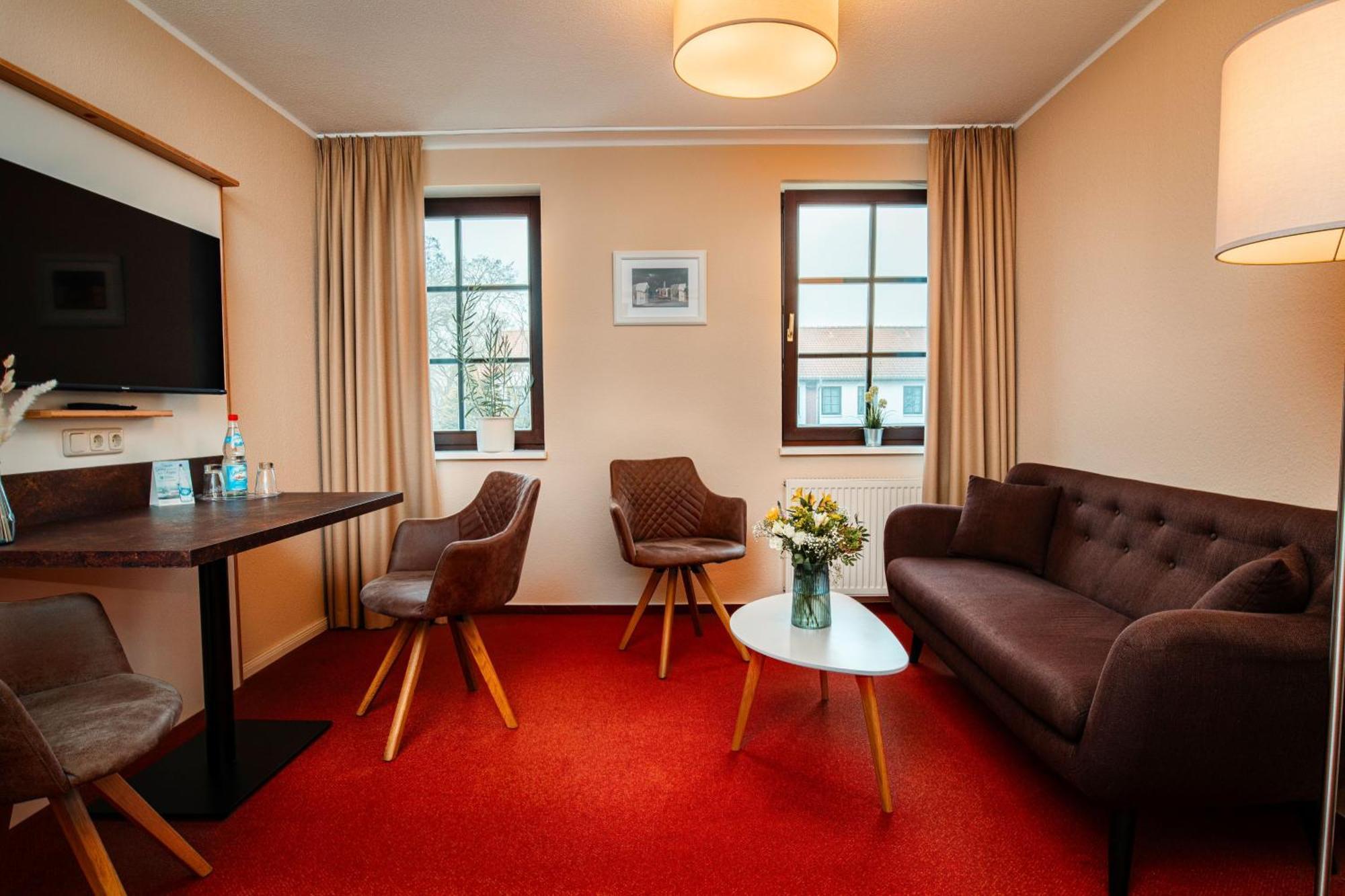 Hotel Ostseeland Rostock Exterior photo